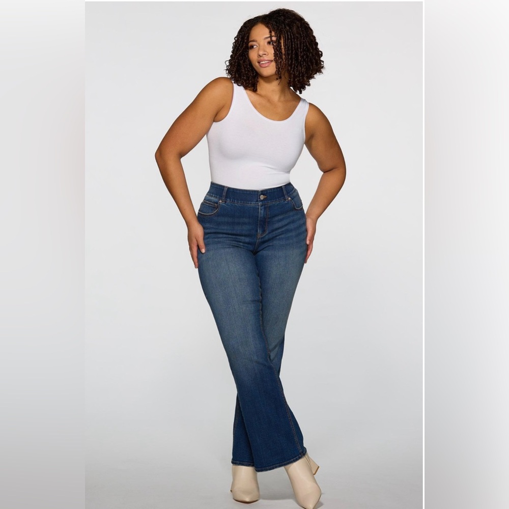 Est. 1946 women’s size 20 denim stretch‎ jeans front/back pockets bellbottoms